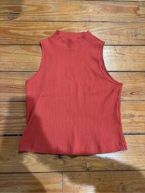 (690) BURNT ORANGE/RED TANK HIGH NECK TOP